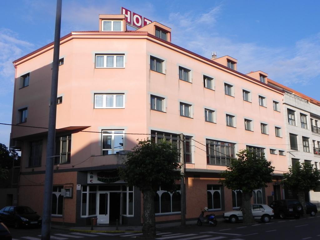 Hotel Restaurante Pizzeria Abc Ларача Экстерьер фото